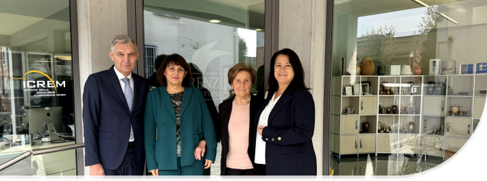 Passaggio alla nuova generazione, che porta una ventata di rinnovamento nella gestione.